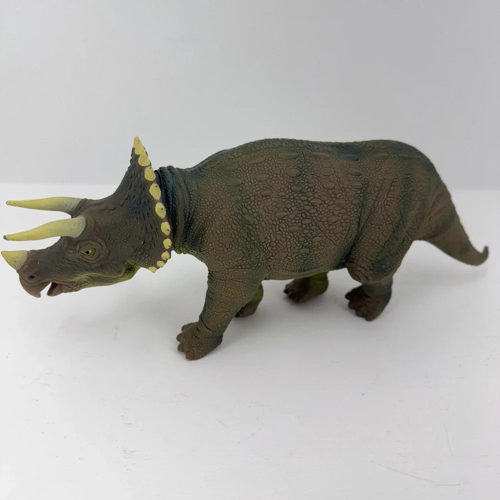 Kenner Jurassic Park Triceratops‎ Dinosaur 1993 Green Good Dino Damage JP08